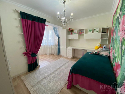 3-комнатная квартира, 90 м², 2/10 этаж, мкр Каргалы, Кенесары хана 54 — Аскарова Асанбая