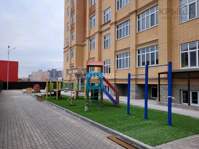 3-комнатная квартира, 95.5 м², 2/10 этаж, мкр Юго-Восток, Гульдер 4 — Шахтеров