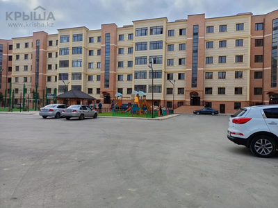 4-комнатная квартира, 122.6 м², 16-й мкр , 16 микрорайон, 79 79