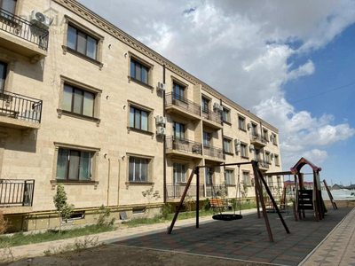 4-комнатная квартира, 132.1 м², 3/3 этаж, мкр Самал, Адгама Каримова 100/1-100/8