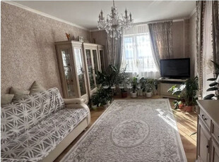 Продажа 2-комнатной квартиры, 52 м, Айтматова, дом 27