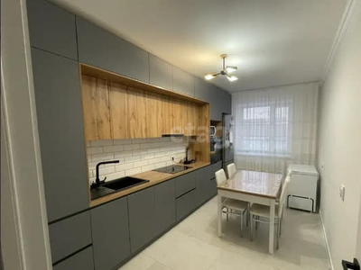 3-комн. квартира , 80.6м² , 6/7 этаж