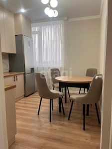 Продажа 2-комнатной квартиры, 56 м, Нажимеденова, дом 62