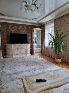 Продажа 3-комнатной квартиры, 108 м, Петрова, дом 16