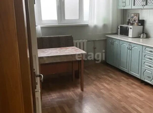 Продажа 2-комнатной квартиры, 64 м, Жандосова, дом 35