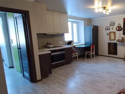 Продажа 1-комнатной квартиры, 37 м, Республики