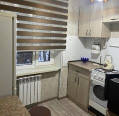 Аренда 2-комнатной квартиры, 50 м, Республики, дом 48