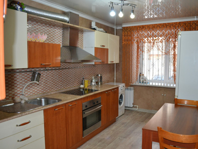 Продажа 3-комнатной квартиры, 61 м, Крылова, дом 60