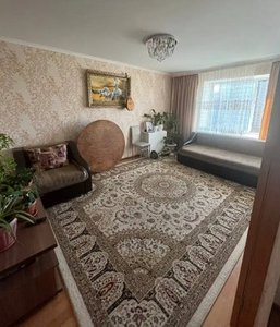 Продажа 3-комнатной квартиры, 77 м, Азербаева, дом 4