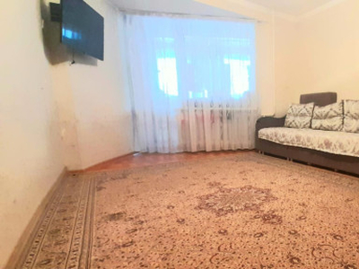 Продажа 2-комнатной квартиры, 55 м, Аманжолова (Кривогуза), дом 31