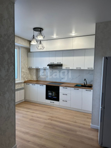 Продажа 2-комнатной квартиры, 39 м, Есенова, дом 160