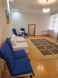 Продажа 2-комнатной квартиры, 90 м, Женис, дом 3