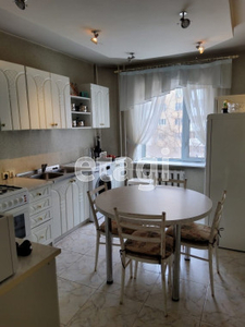 Продажа 3-комнатной квартиры, 67 м, Петрова, дом 16