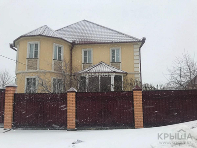 10-комнатный дом, 280 м², 12 сот., Школьная 65