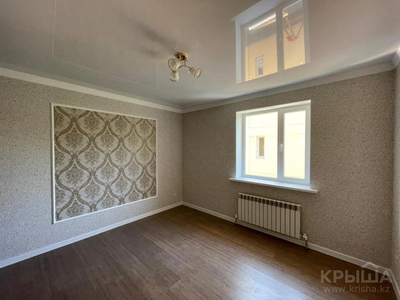 2-комнатная квартира, 36.6 м², 1/3 этаж, Алдар Косе — Жамакаева