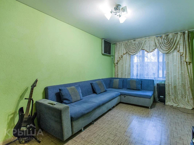 2-комнатная квартира, 40 м², 4/4 этаж, Маметова