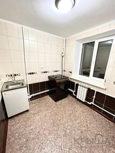 2-комнатная квартира, 41 м², 3/4 этаж, Айманова