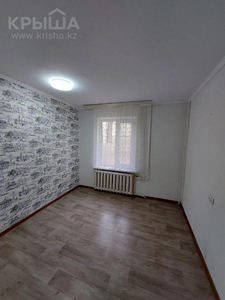 2-комнатная квартира, 42 м², 1/4 этаж, мкр №10 8А