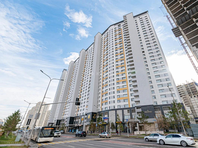 2-комнатная квартира, 46.8 м², 19/24 этаж, Нажимеденова 4