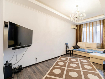 2-комнатная квартира, 58 м², 2/25 этаж, Абая 92/3