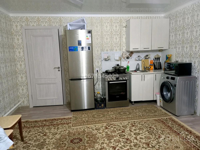 2-комнатный дом, 70 м², 10 сот., Саяхат