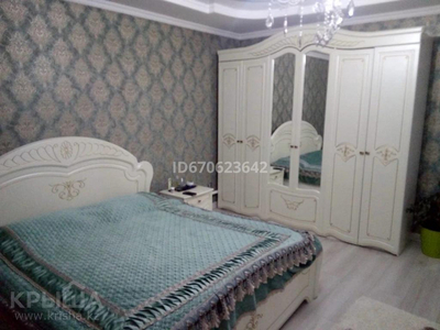 3-комнатный дом, 120 м², 10 сот., улица Маншук Маметова 19 — улица Шапагат