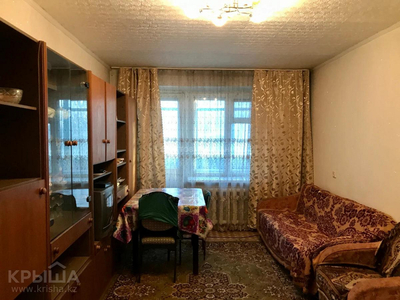 3-комнатная квартира, 50 м², 3/5 этаж, мкр Михайловка , Крылова