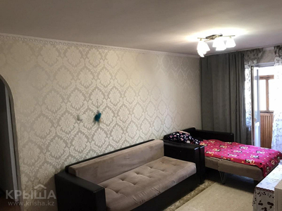 3-комнатная квартира, 59 м², 2/4 этаж, мкр №1