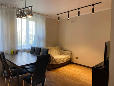 3-комнатная квартира, 60 м², 5/5 этаж, Абылай Хана 12/2