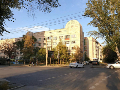 3-комнатная квартира, 70 м², 2/5 этаж, проспект Гагарина — Левитана