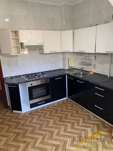 3-комнатная квартира, 70 м², 2/9 этаж, Торайгырова 11