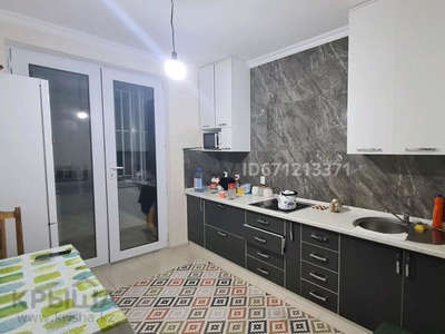 3-комнатная квартира, 80 м², 12/12 этаж, мкр Нурсат 35а