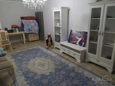 3-комнатная квартира, 90 м², 3/9 этаж, мкр Нуркент (Алгабас-1)