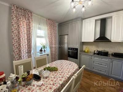 3-комнатная квартира, 92.9 м², 9/9 этаж, проспект Улы Дала 11 — Туркестан