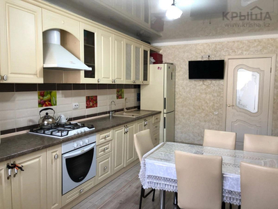 3-комнатная квартира, 94 м², 4/5 этаж, мкр. Батыс-2 338а