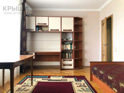 4-комнатная квартира, 102 м², 5/5 этаж, Аманова — Чайжунусова