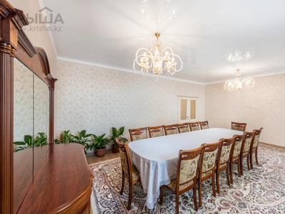 4-комнатная квартира, 185.1 м², 5/22 этаж, Нажимеденова 10