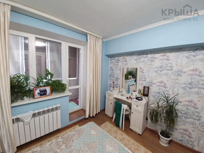 4-комнатная квартира, 90 м², 4/5 этаж, Абая — Байзакова