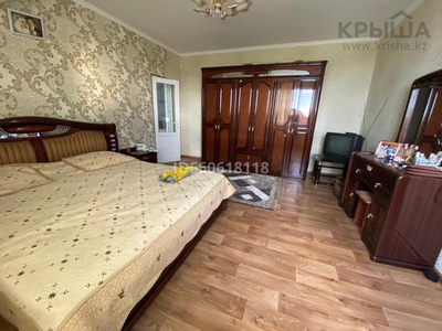 5-комнатный дом, 220 м², 8 сот., мкр Акжар, Касым Толебеков 13 — Бакшалы