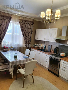 6-комнатный дом, 220 м², 7 сот., мкр 12, Новокооперативная 5