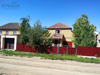 6-комнатный дом, 230 м², 10 сот., мкр Кунгей 11 — улица 1