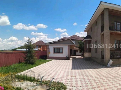 6-комнатный дом, 250 м², 10 сот., улица Енбекши 15