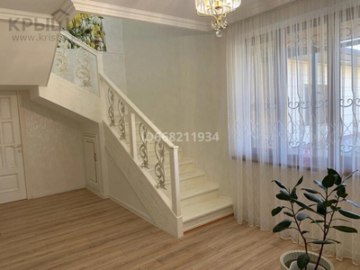 6-комнатный дом, 250 м², 8 сот., мкр Кайтпас 1