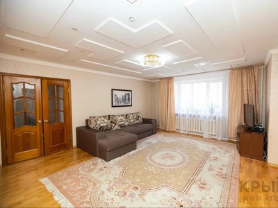 6-комнатный дом, 260 м², 6 сот., Досмухамедулы 23