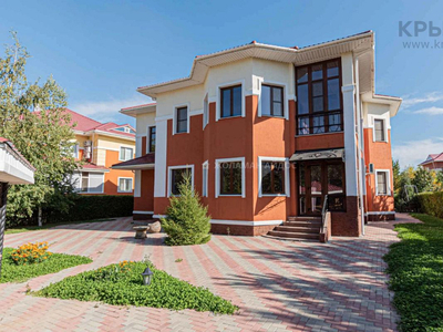 6-комнатный дом, 280 м², 10 сот., Жасыл саябак 10