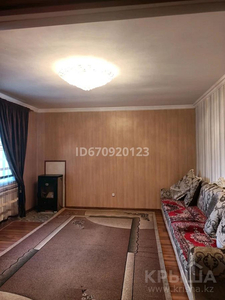 6-комнатный дом, 280 м², 10 сот., Уркер, Амре Кашаубаева 58