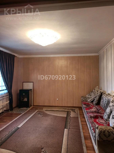 6-комнатный дом, 280 м², 10 сот., Уркер, Амре Кашаубаева 58