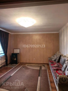 6-комнатный дом, 280 м², 10 сот., Уркер, Амре Кашаубаева 58