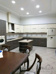 6-комнатный дом, 290 м², 16 сот., Алмалы 2