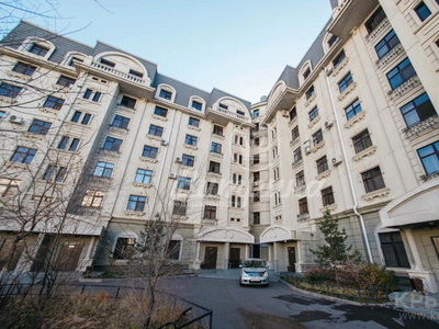 6-комнатная квартира, 293 м², 3/7 этаж, Калдаякова